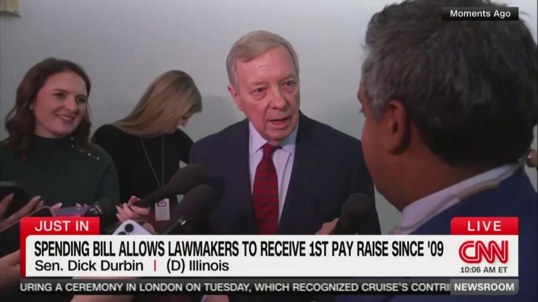 ⁣Sen. Durbin SNAPS at CNN’s Manu Raju After Being Confronted About Why Congress Deserves a Pay Raise